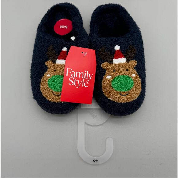 Slippers Kids 4-5 Holiday Reindeer Cozy Fuzzy Teddy Sherpa Lounge Fun Playful - Picture 1 of 8